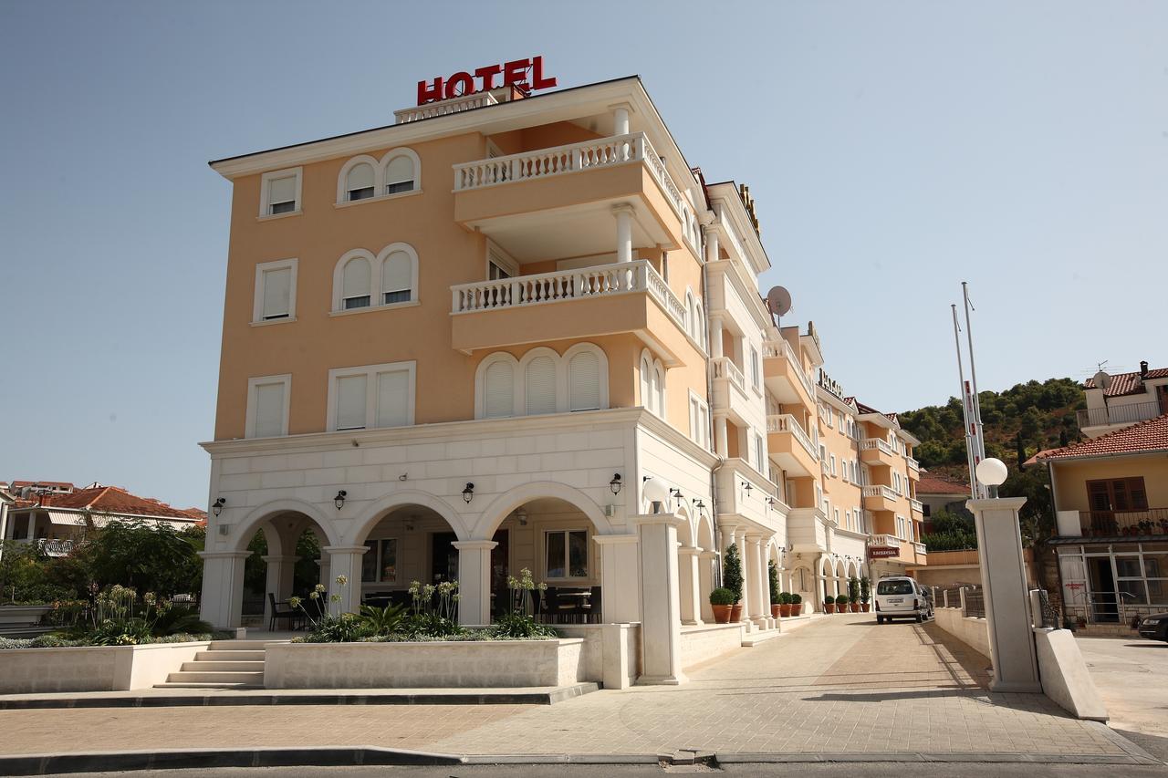 Palace 4* Trogir
